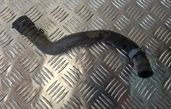 Volkswagen Transporter - Caravelle T5 Engine coolant pipe/hose 7E0121073L