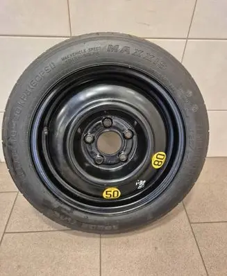 Hyundai i30 R15 spare wheel 529101H900