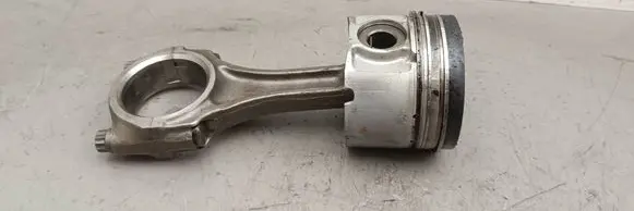 Nissan Patrol Y61 Piston with connecting rod 9AD