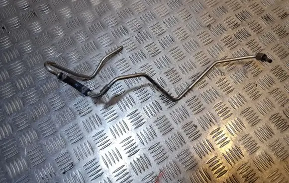 Volkswagen Jetta VI Fuel line/pipe/hose 04L131582E