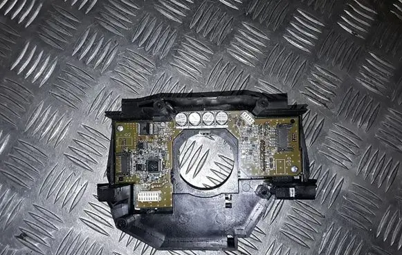 Volvo C30 Engine control unit/module P31313107