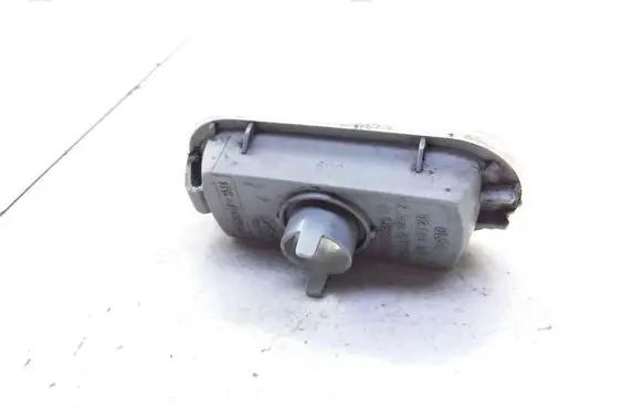 Volkswagen Golf IV Front fender indicator light 1J5949117A 0214800