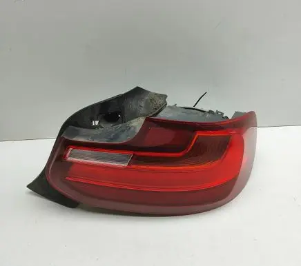 BMW 2 F22 F23 Rear/tail lights 7295424