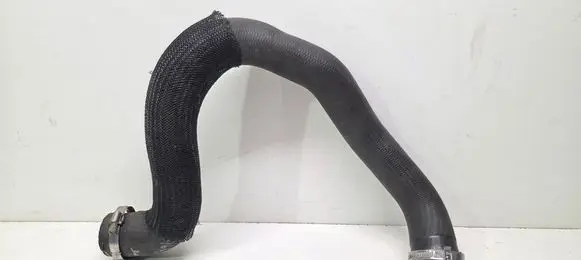 Opel Grandland X Intercooler hose/pipe 9820100780