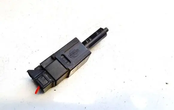 Nissan Primera Brake pedal sensor switch