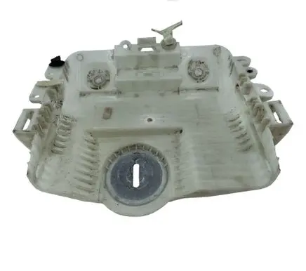 Ford Escape IV Battery tray 