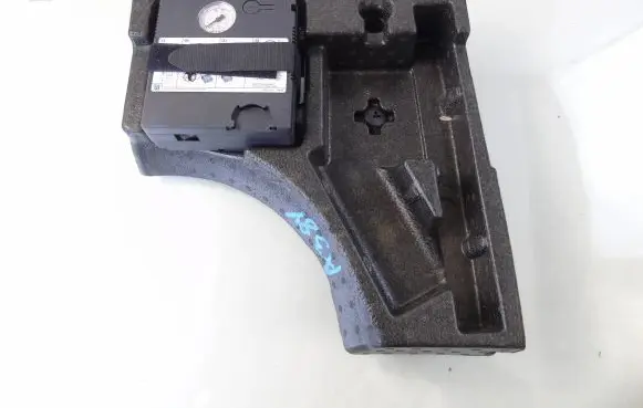 Audi A3 8Y Tool set 8Y4012109G