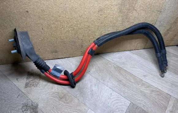 Positive cable (battery)