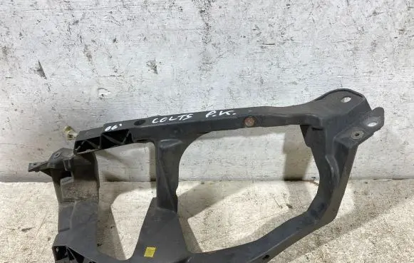 Mitsubishi Colt Headlight/headlamp mounting bracket Mn105059