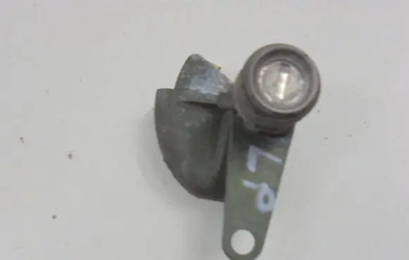 Hyundai Elantra Front door lock (next to the handle) 