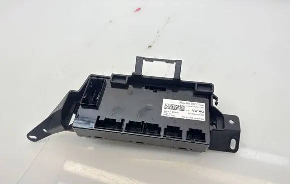 Volkswagen Golf VIII Air conditioning/heating control unit 3WA907007A
