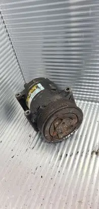 Renault Megane II Air conditioning (A/C) compressor (pump) 8200053264 01139027