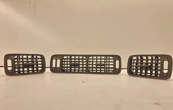 Volvo S70 V70 V70 XC Dash center air vent grill 9481651 9481655 9481652