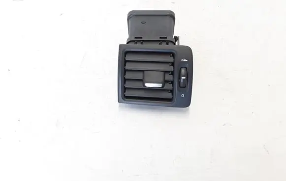 Volvo C70 Dashboard side air vent grill/cover trim 39888287