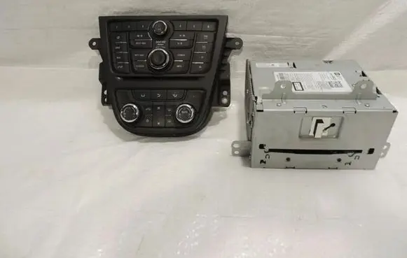 Opel Mokka Navigation unit CD/DVD player 84026623