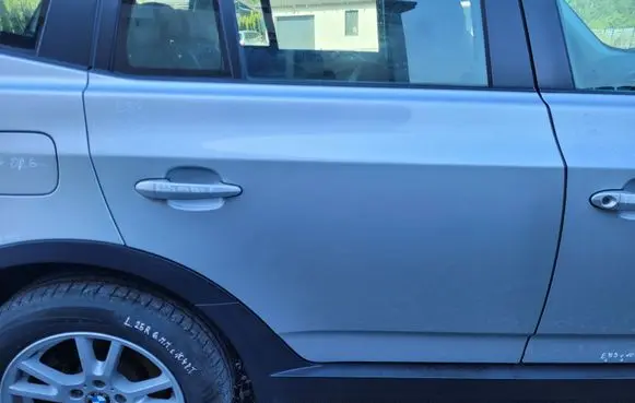 BMW X3 E83 Front door