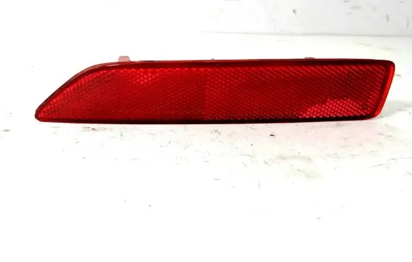 Honda CR-V Rear tail light reflector P6368L