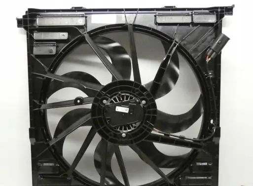 BMW X3 E83 Radiator cooling fan shroud 5A50D7