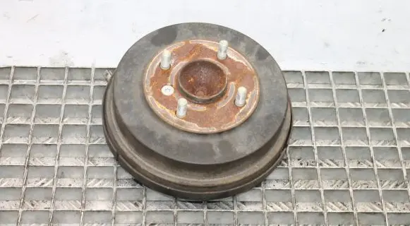Ford Fiesta Rear wheel hub