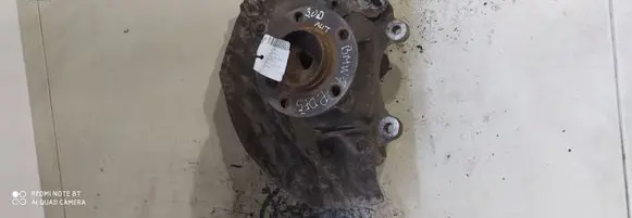 BMW 7 E65 E66 Front wheel hub