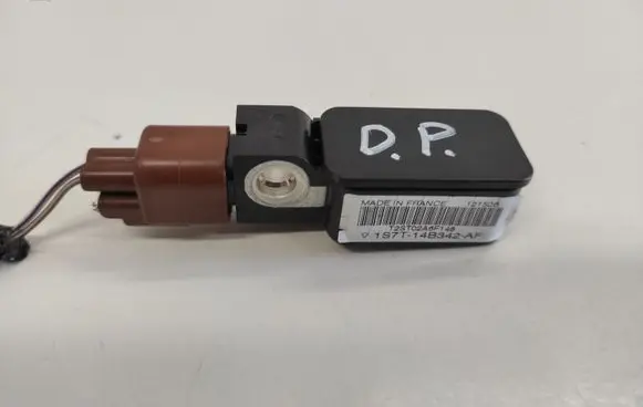 Ford Mondeo Mk III Airbag deployment crash/impact sensor 1S7T14B342AF
