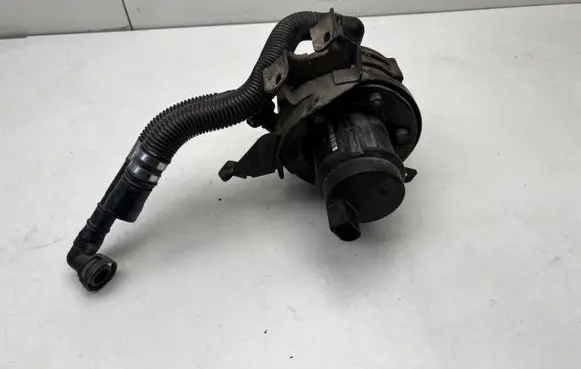 Volkswagen Bora Secondary air pump 071959253 1J0131128H 1J0131128N