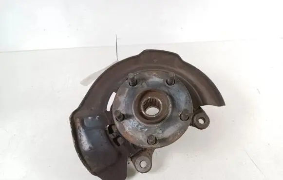 Toyota Auris 150 Front wheel hub