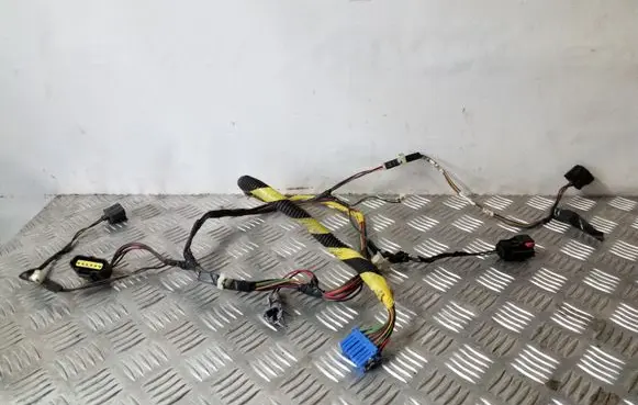 Jeep Cherokee III KJ Tailgate/trunk wiring harness 56050511AB