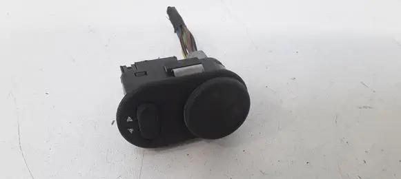 Opel Astra G Wing mirror switch 09130503