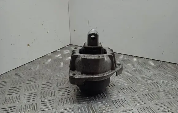 BMW M5 Engine mount bracket 6851264
