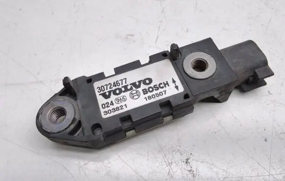Volvo XC90 Airbag deployment crash/impact sensor 30724677