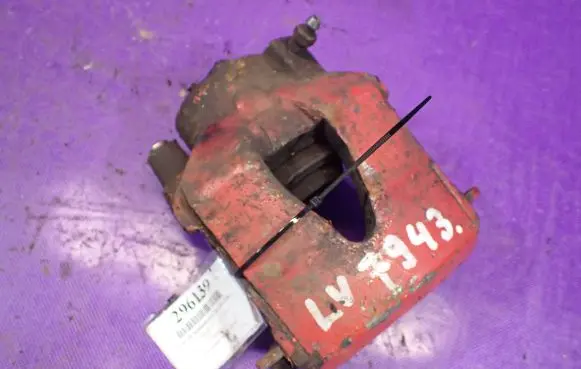 Volkswagen Golf V Front brake caliper FS-III