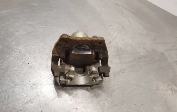 Volvo XC90 Rear brake caliper