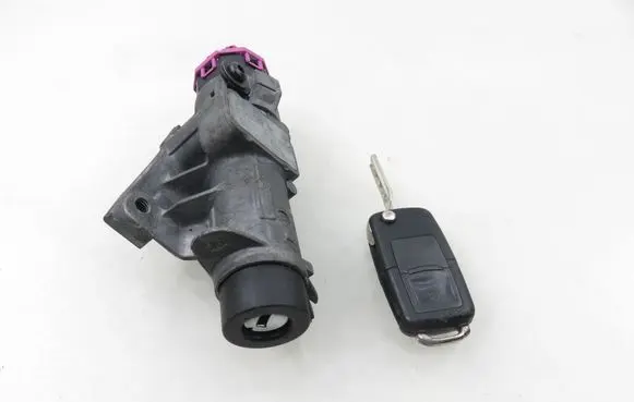 Volkswagen Golf IV Ignition lock 4B0905851C