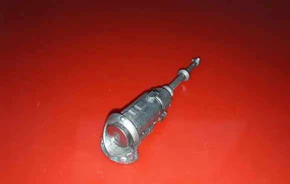Renault Scenic III - Grand scenic III Front door lock (next to the handle) N0503473