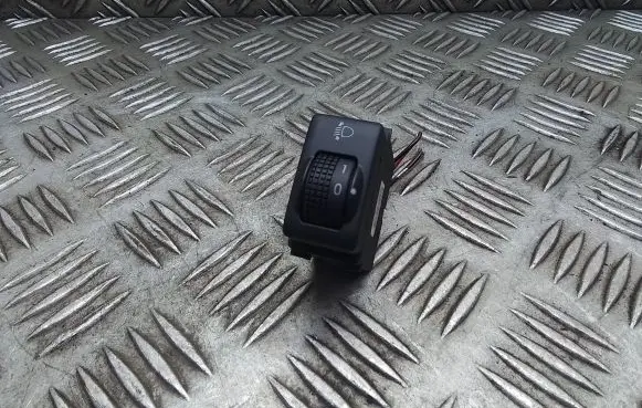 Nissan Qashqai+2 Headlight level height control switch 25190JD000D