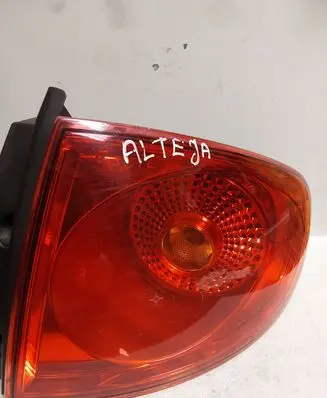 Seat Altea Rear/tail lights 5P0945096D 5P0945112