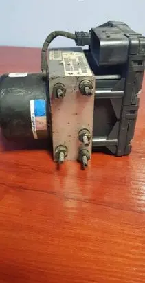 Jeep Grand Cherokee (WJ) ABS Pump P52128205AG 56041022AH