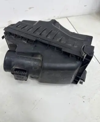 Air filter box