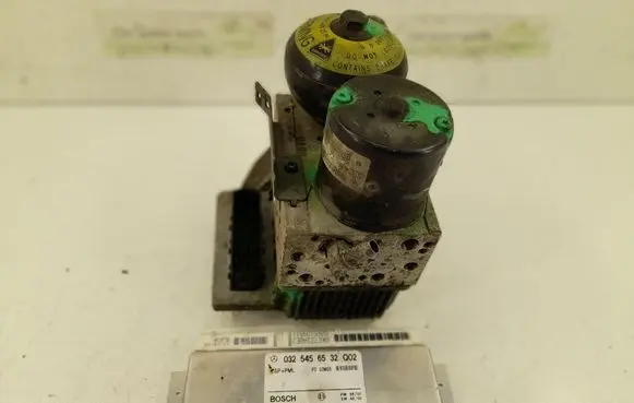 Mercedes-Benz E W211 ABS Pump 0054319712 0054317112
