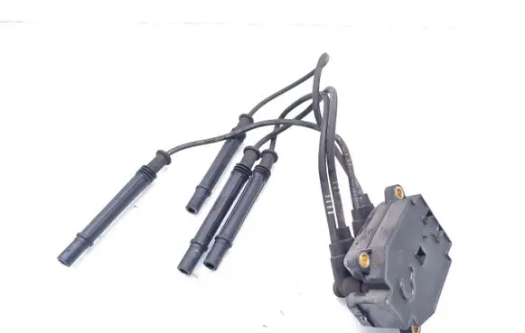 Dacia Sandero High voltage ignition coil 8200734204 77040001