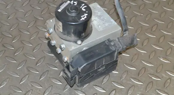 Mercedes-Benz CLK A209 C209 ABS Pump A0375453632