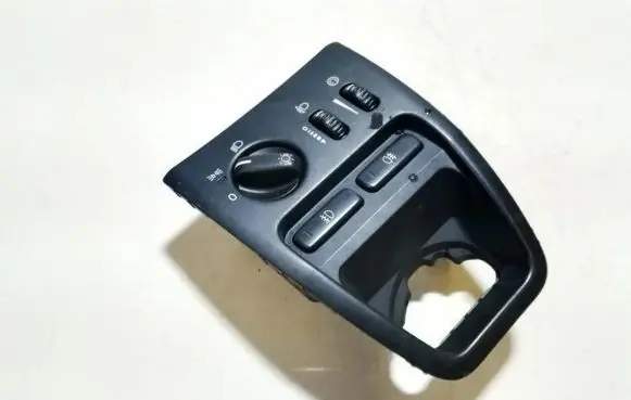 Volvo XC90 Light switch 8685452