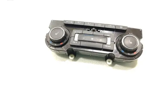 Skoda Octavia Mk2 (1Z) Climate control unit 3T0907044BE 5HB009749