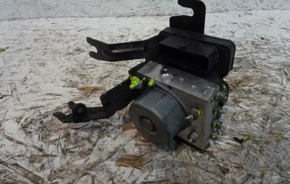 Dacia Sandero ABS Pump 476603249R