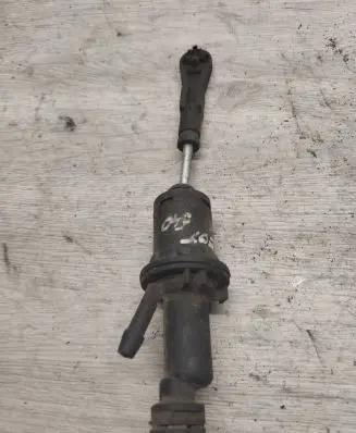 Peugeot 607 Clutch master cylinder