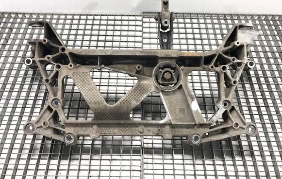 Volkswagen PASSAT B8 Front subframe 3Q0199369E