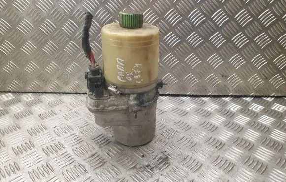 Skoda Fabia Mk1 (6Y) Power steering pump