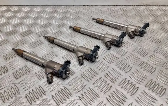 Ford Focus Fuel injectors set 0445110955