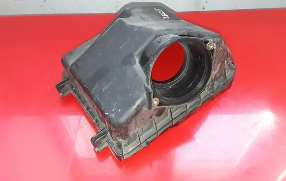 Mitsubishi Grandis Air filter box cover 1500A001